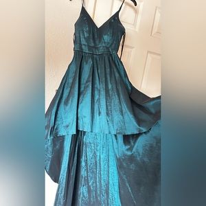 Prom High Low Dress - Emerald Green Size 7/8 a worn once - almost new condition